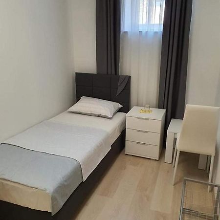 Aldi 1 Apartment Pula Ngoại thất bức ảnh