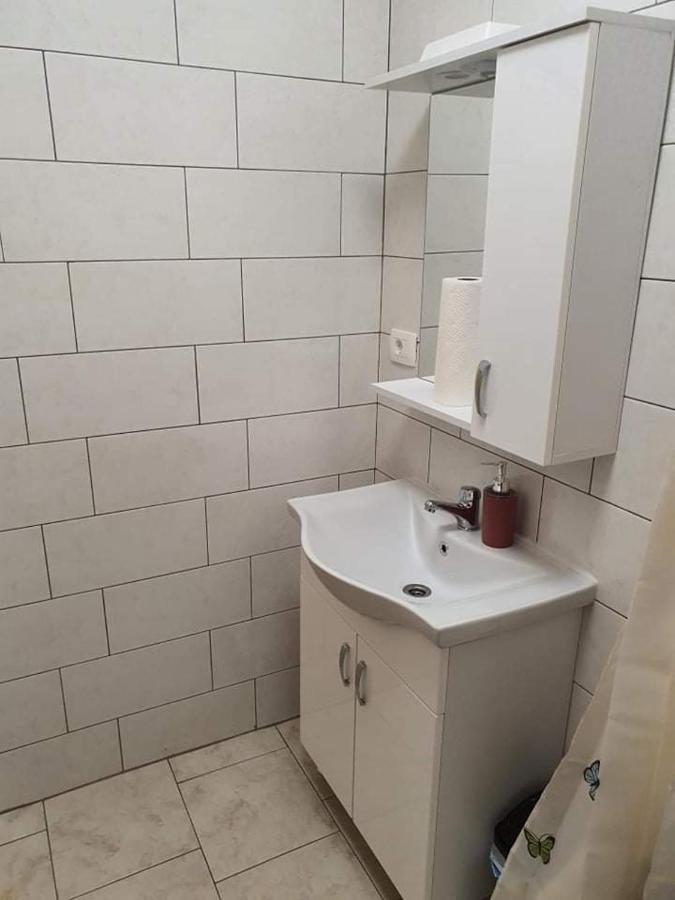 Aldi 1 Apartment Pula Ngoại thất bức ảnh